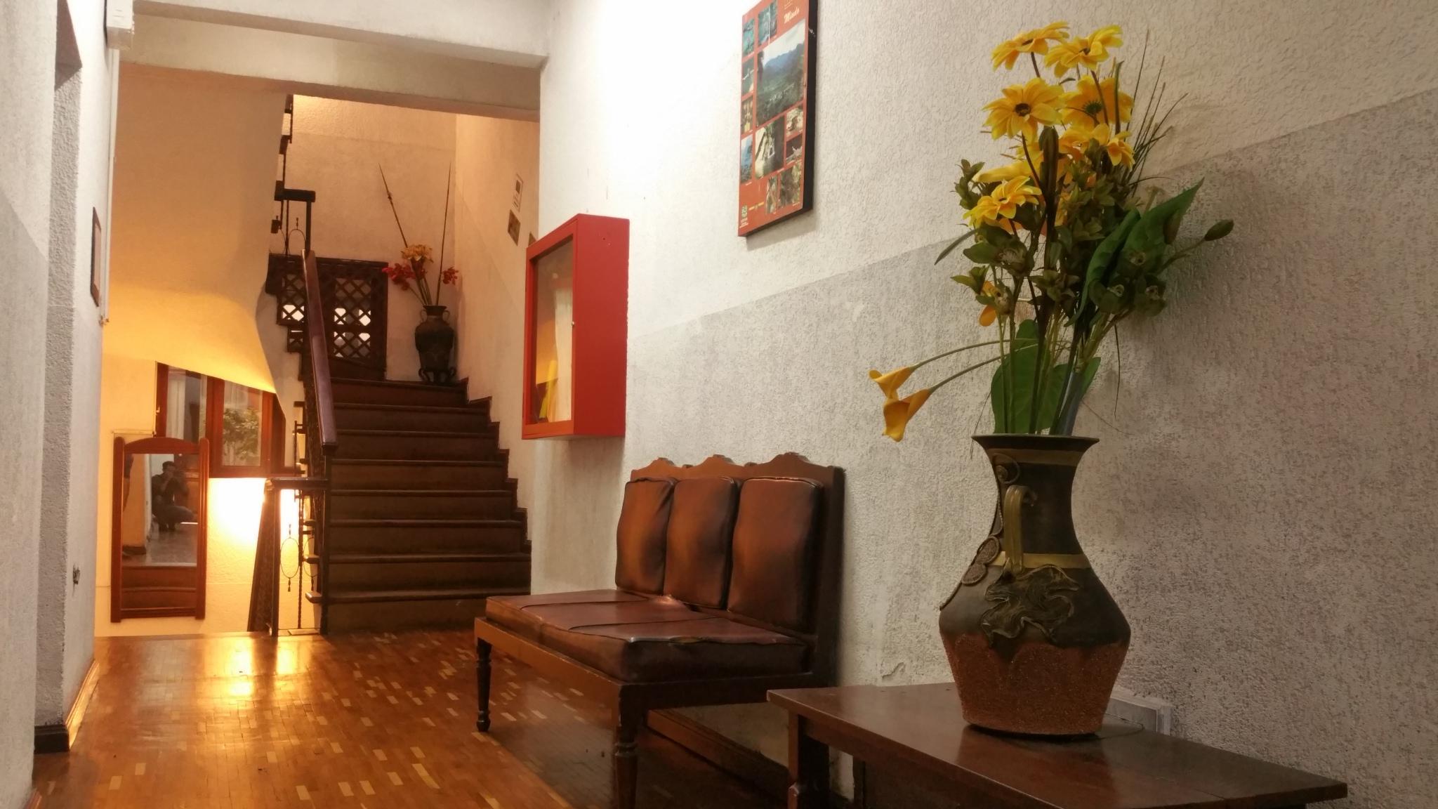 Hotel Huasi Continental Quito Exterior photo